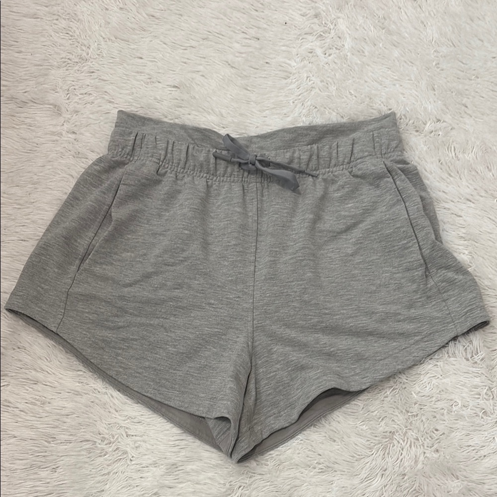Lululemon Athletica Gray Athletic Shorts Elastic Waistband